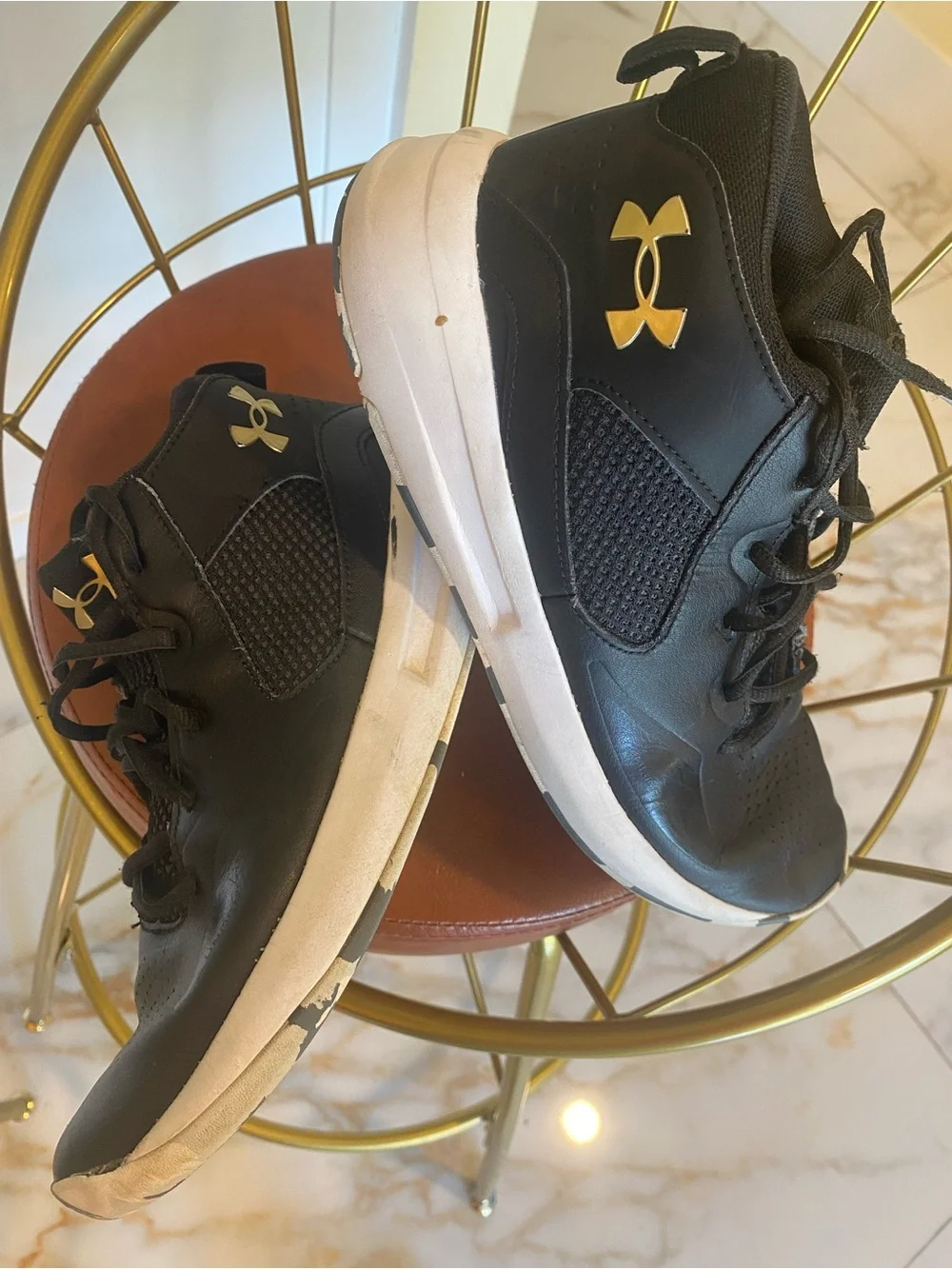 Under Armour boy Black Sneakers with Gold Logo